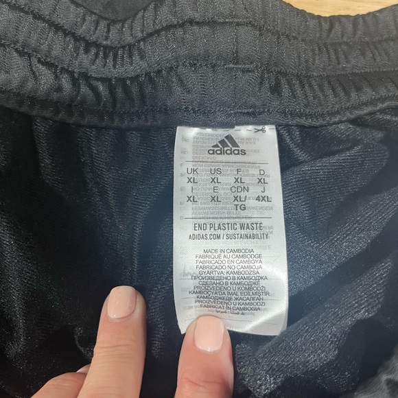 Mens Adidas Track Pants Sz XL - Picture 4 of 4